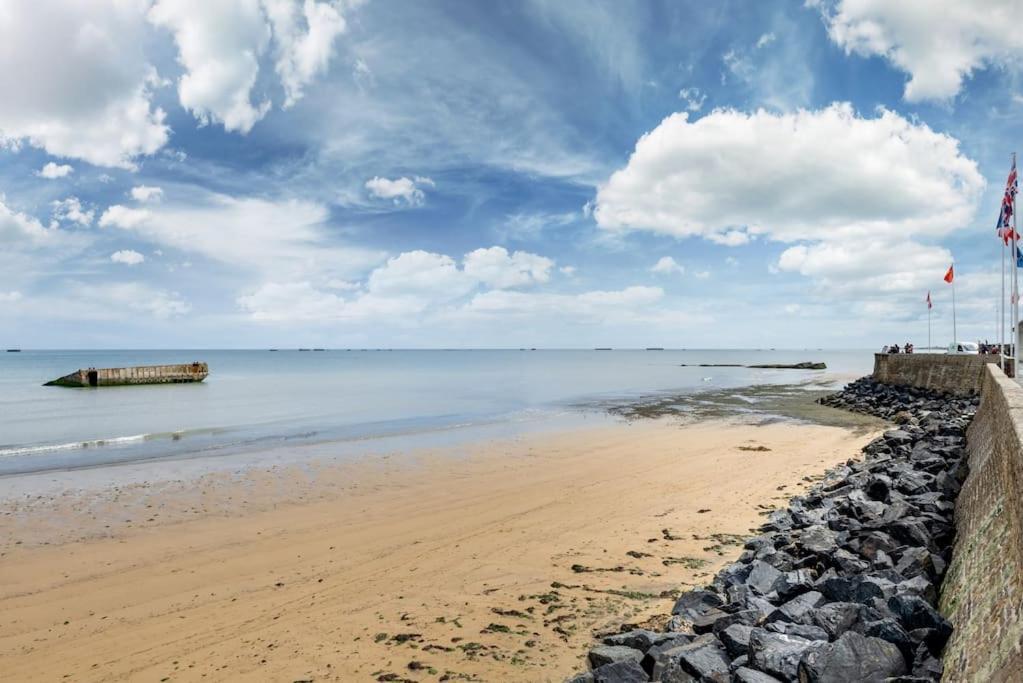 Le Joffre - Studio Sur La Digue En Centre Ville Arromanches-les-Bains Exterior foto